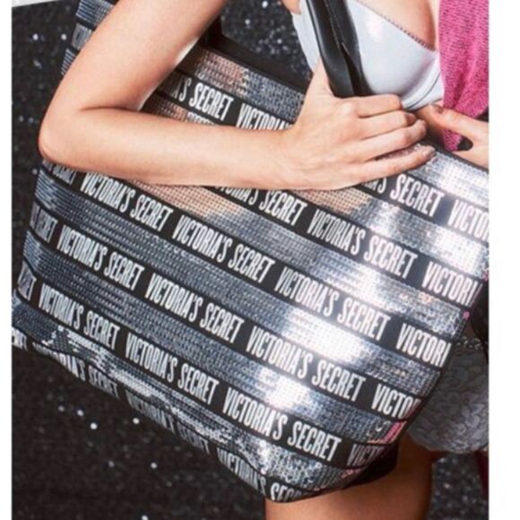 Victoria’s Secret Overnight Tote Weekender Bag Black With Silver Sequins - Picture 1 of 11